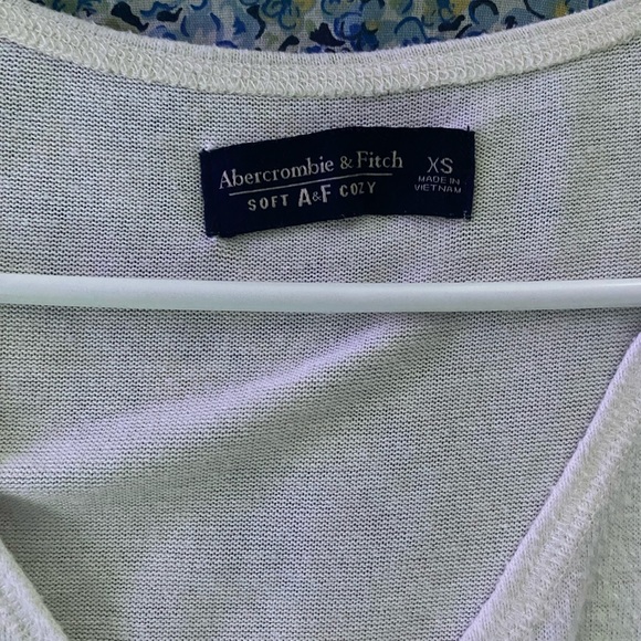 XS Abercrombie and Fitch bodysuit - Picture 2 of 8